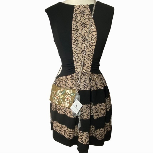 Noonday Collection beaded embroidered crossbody clutch - Picture 17 of 17